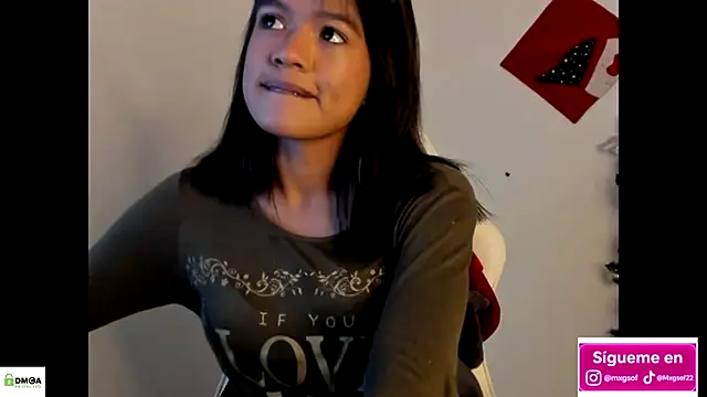 meganthompsonn22 online show from November 2025 08:24:02 PM