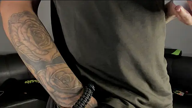 jamesinked  online show from December 2024 06:02:01 PM