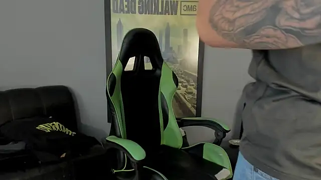 jamesinked  online show from February 2025 04:36:01 PM