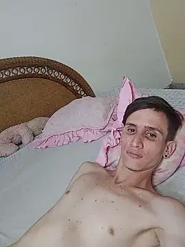 Milfvalesk online show from January 2025 06:03:01 AM