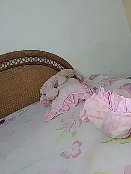 Milfvalesk online show from January 2025 08:50:01 PM