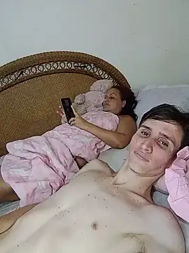 Milfvalesk online show from January 2025 08:32:01 PM