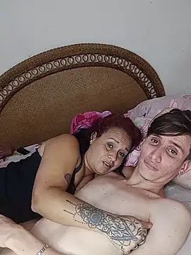 Milfvalesk online show from February 2025 03:41:02 PM