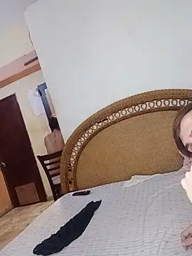 Milfvalesk online show from March 2025 06:47:02 PM