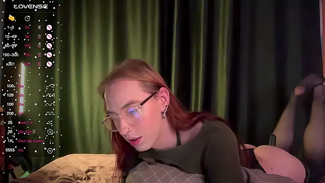 Snapshot of Avril_Pearly_ chatting on September 2025 02:54:01 PM Avril Pearly online show from September 2025 02:54:01 PM