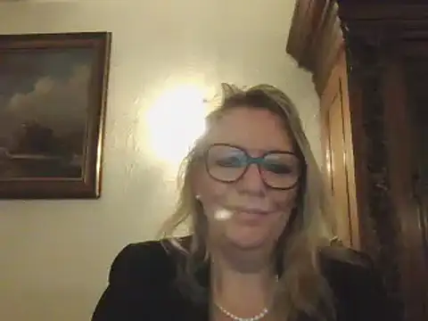 Silkesquirt online show from December 2024 07:36:01 AM