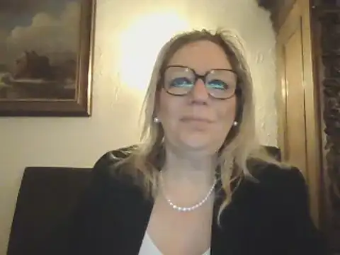 Silkesquirt online show from December 2024 07:40:01 AM