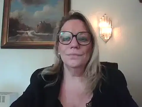 Silkesquirt online show from January 2025 10:47:01 AM