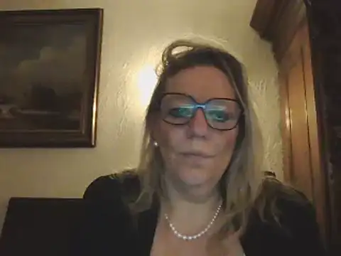 Silkesquirt online show from January 2025 06:49:02 AM