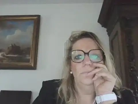 Silkesquirt online show from January 2025 09:50:02 AM