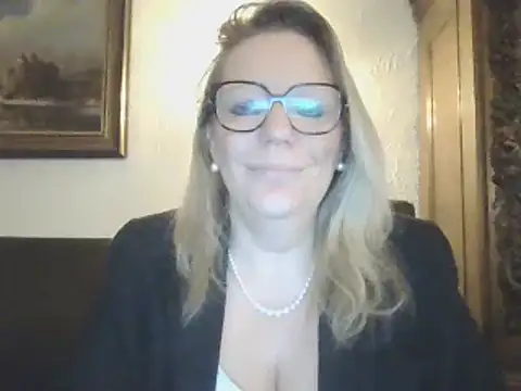 Silkesquirt online show from January 2025 07:51:02 AM