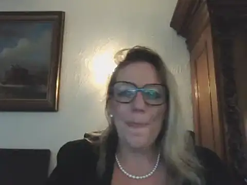 Silkesquirt online show from January 2025 11:15:02 AM