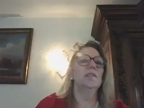 Silkesquirt online show from February 2025 10:29:02 AM