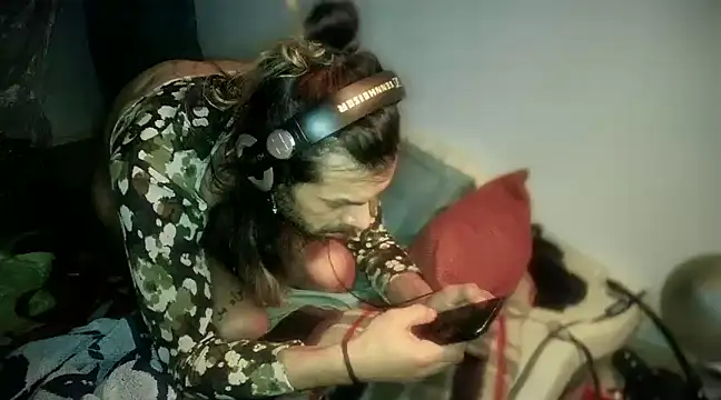 Snapshot of P4RtYBOII92 chatting on February 2025 04:24:02 PM P4RtYBOII92 online show from February 2025 04:24:02 PM
