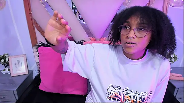 Elith noa online show from January 2025 01:32:01 AM