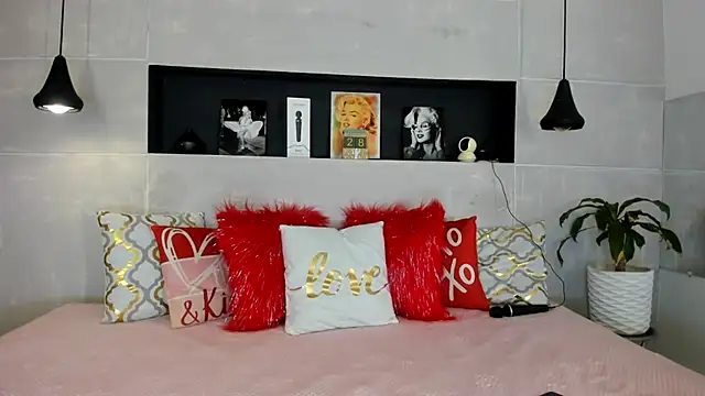 BERGINY  online show from March 2025 01:38:02 PM