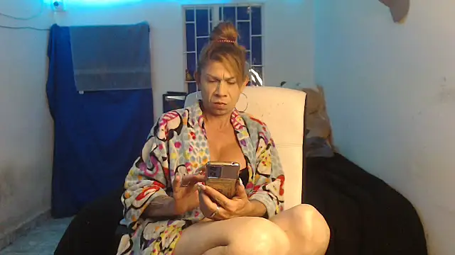 Snapshot of Antonella_borja chatting on November 2025 05:18:02 AM Antonella borja online show from November 2025 05:18:02 AM