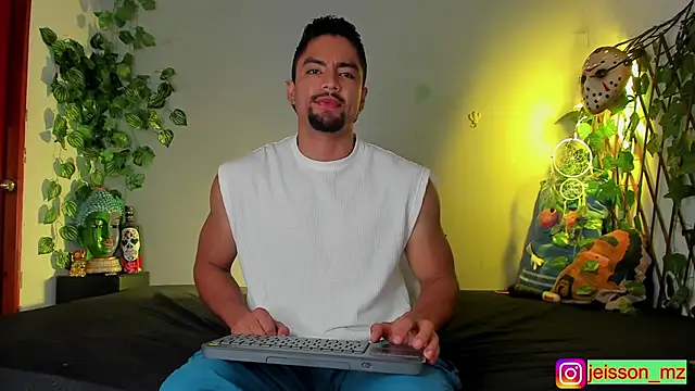 Snapshot of Jaxxon_ chatting on January 2025 01:31:01 PM Jaxxon online show from January 2025 01:31:01 PM