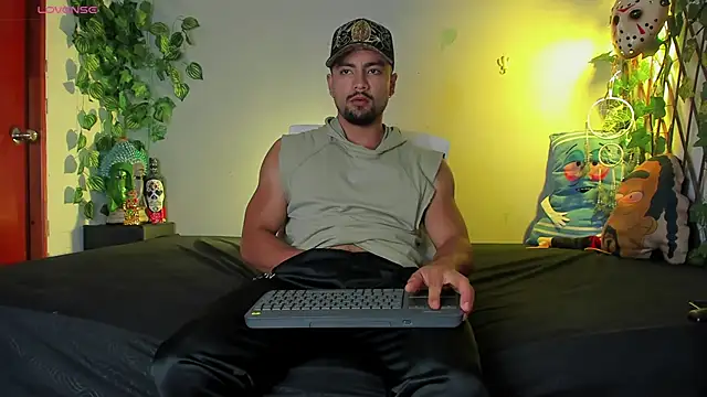 Snapshot of Jaxxon_ chatting on January 2025 12:31:02 AM Jaxxon online show from January 2025 12:31:02 AM