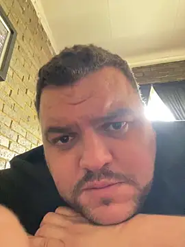 Snapshot of Mikey-HH chatting on February 2025 11:06:02 AM Mikey-HH online show from February 2025 11:06:02 AM