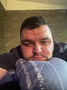 Snapshot of Mikey-HH chatting on March 2025 04:09:02 PM Mikey-HH online show from March 2025 04:09:02 PM