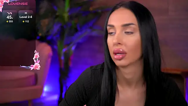 Snapshot of KairaAndrews chatting on October 2025 06:52:02 PM KairaAndrews online show from October 2025 06:52:02 PM