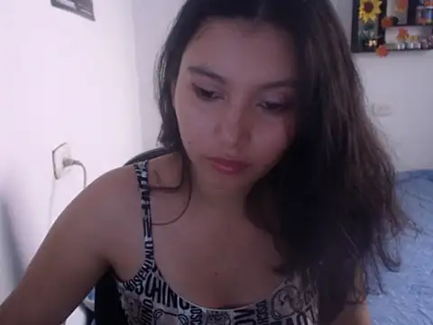 HannaKlein online show from January 2025 01:49:02 PM
