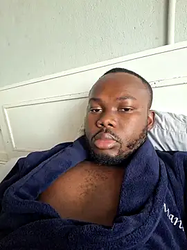 Snapshot of LaughRiotX chatting on October 2025 06:14:01 AM LaughRiotX online show from October 2025 06:14:01 AM