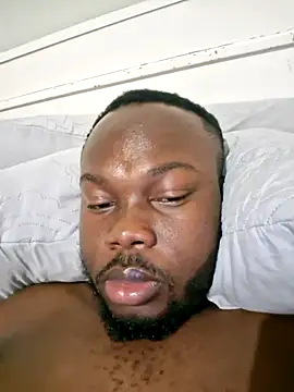 Snapshot of LaughRiotX chatting on November 2025 08:09:02 PM LaughRiotX online show from November 2025 08:09:02 PM