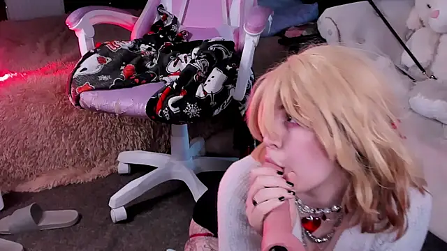 Alex Howell online show from February 2025 06:19:01 AM