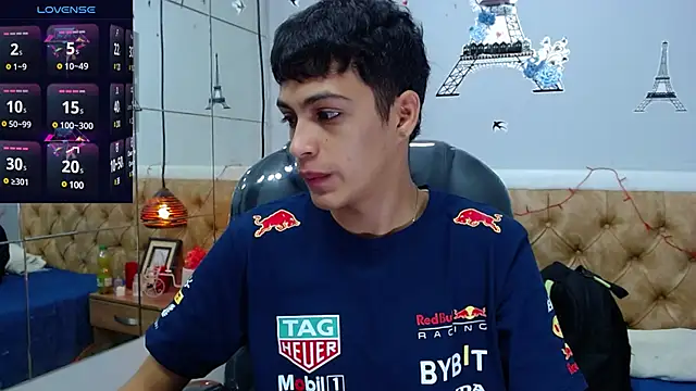 Snapshot of SkinnyBoy_ chatting on January 2025 12:30:01 PM SkinnyBoy online show from January 2025 12:30:01 PM