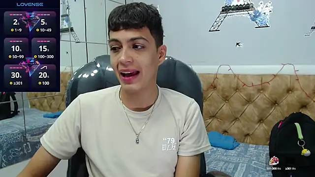 Snapshot of SkinnyBoy_ chatting on January 2025 03:19:01 PM SkinnyBoy online show from January 2025 03:19:01 PM
