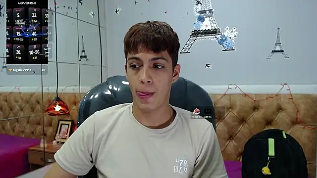 Snapshot of SkinnyBoy_ chatting on February 2025 03:32:02 PM SkinnyBoy online show from February 2025 03:32:02 PM