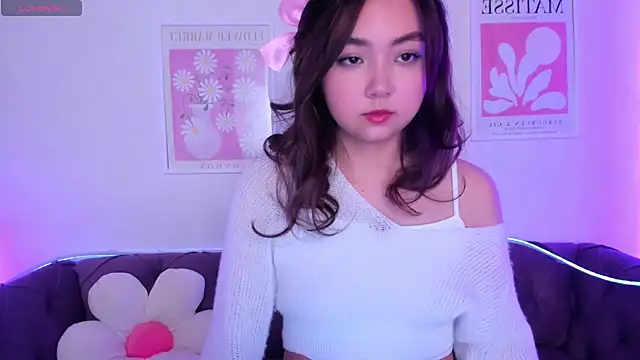 Fluffy Rose online show from January 2025 04:49:01 AM