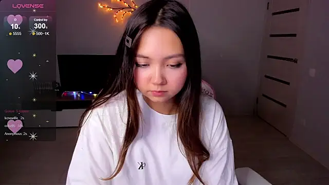 Snapshot of Fluffy_Rose chatting on September 2025 02:33:01 PM Fluffy Rose online show from September 2025 02:33:01 PM