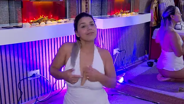 Snapshot of SweetMissXXX chatting on November 2025 09:00:02 AM SweetMissXXX online show from November 2025 09:00:02 AM