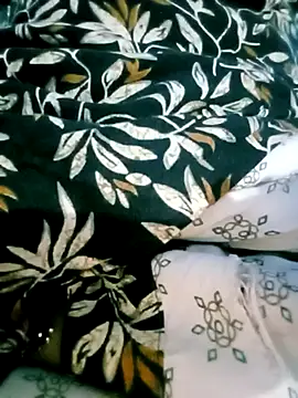 Snapshot of Desisumana chatting on January 2025 12:47:02 PM Desisumana online show from January 2025 12:47:02 PM