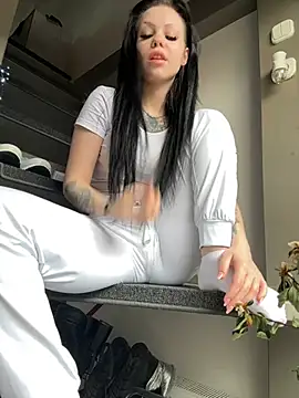 Highschoolpussy online show from March 2025 09:14:01 AM