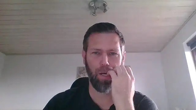 Snapshot of Gotta1 chatting on November 2025 08:28:02 AM Gotta1 online show from November 2025 08:28:02 AM