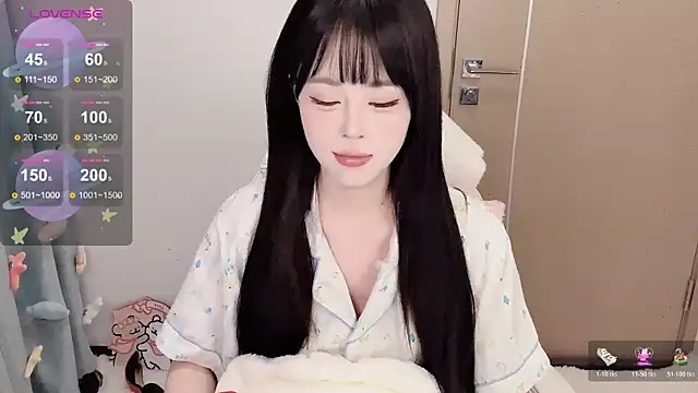 Snapshot of Mini-X chatting on November 2025 11:25:01 PM Mini-X online show from November 2025 11:25:01 PM