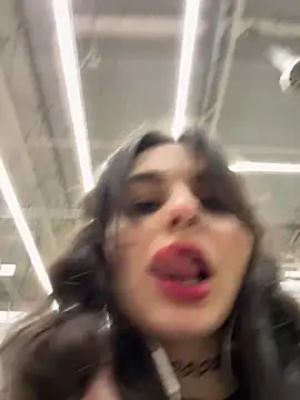 mollydoorsis1 online show from January 2025 03:02:01 PM