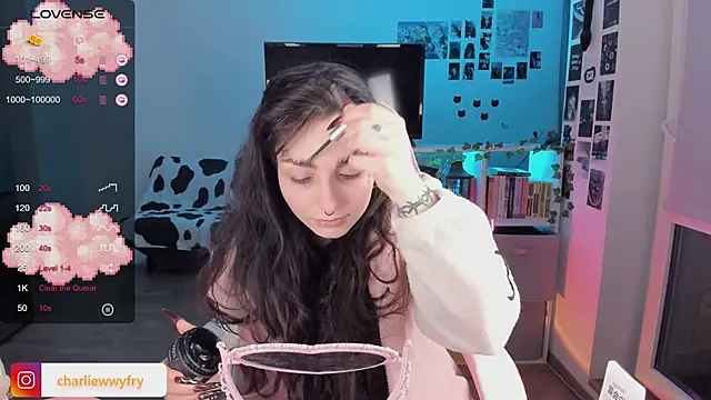 mollydoorsis1 online show from February 2025 05:07:02 PM