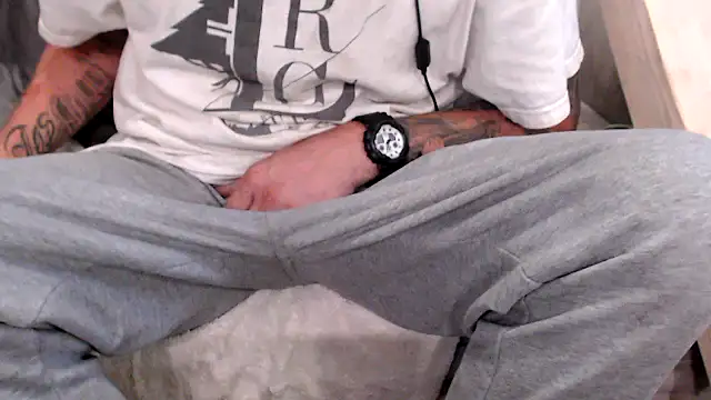 JohnnyKorrupt  online show from October 2025 03:05:01 AM