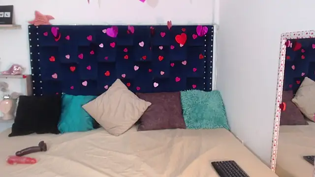 ARTEMIZA LOVE  online show from February 2025 12:36:01 PM