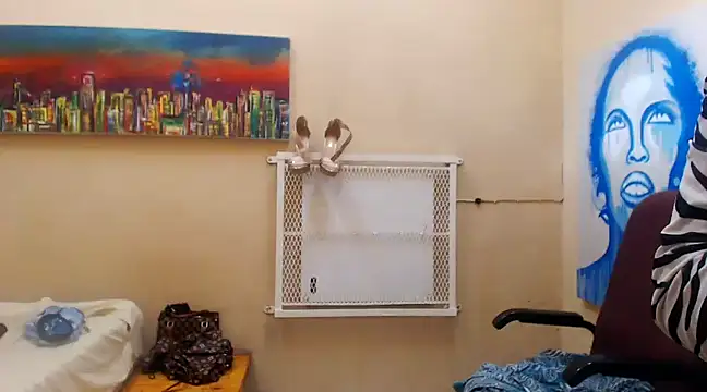 Snapshot of CaramelDelux27 chatting on January 2025 09:59:01 AM CaramelDelux27 online show from January 2025 09:59:01 AM