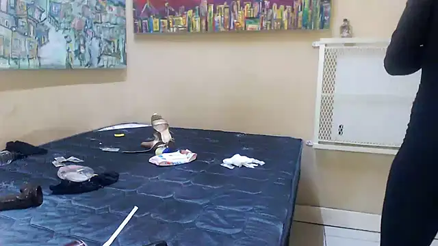 Snapshot of CaramelDelux27 chatting on March 2025 04:32:01 PM CaramelDelux27 online show from March 2025 04:32:01 PM