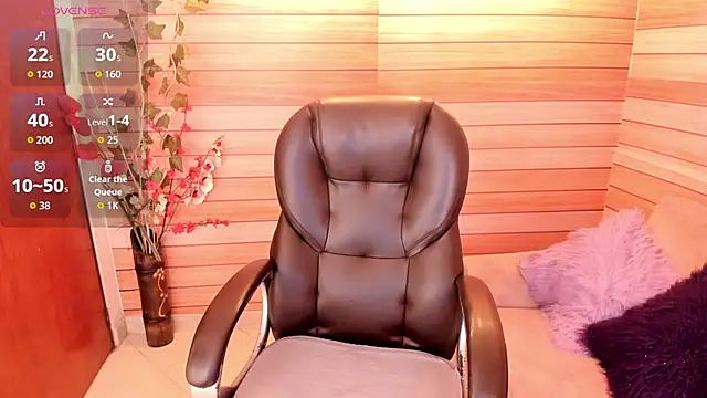 Snapshot of marien_thomson_ chatting on October 2025 02:22:02 AM marien thomson online show from October 2025 02:22:02 AM