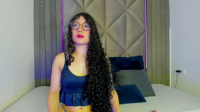 BriaConner  online show from January 2025 02:33:01 AM