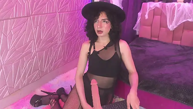 Snapshot of Angellike_doll chatting on October 2025 06:54:01 PM Angellike doll online show from October 2025 06:54:01 PM