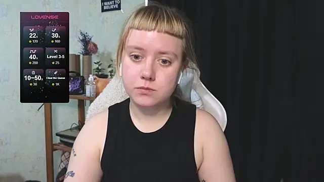 Snapshot of June_shy0 chatting on October 2025 06:58:01 AM June shy0 online show from October 2025 06:58:01 AM